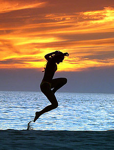 dance-at-sunset-in-phuket_cropped.jpg